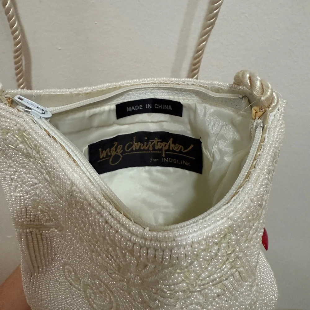 Abercrombie & Fitch Black Buttoned Tee - Picture 5 of 5
